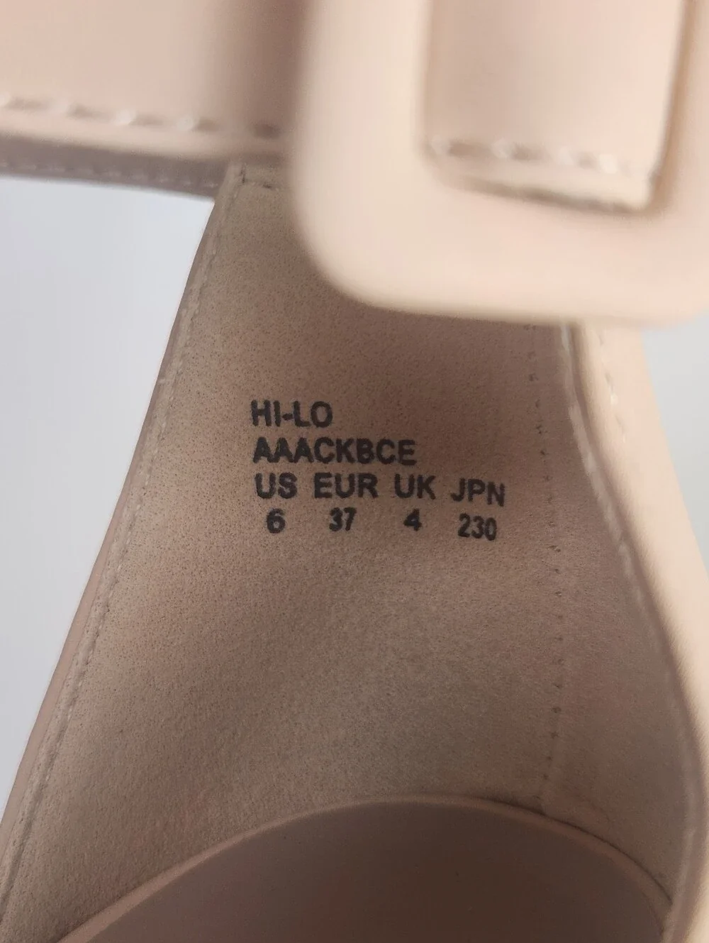 DREAM PAIRS Chunky High Heel Nude Platform Sandals Size 6